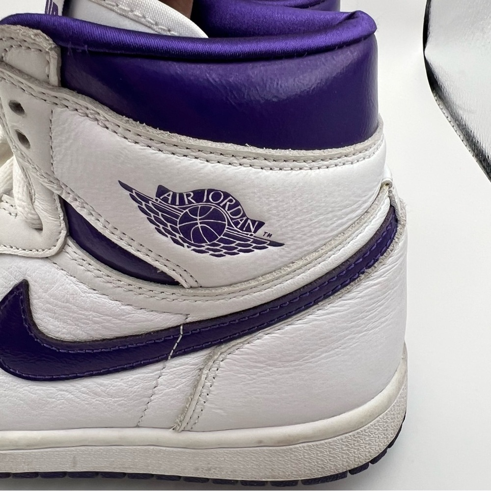 Women's Air Jordan 1 Retro High OG - Picture 7 of 9